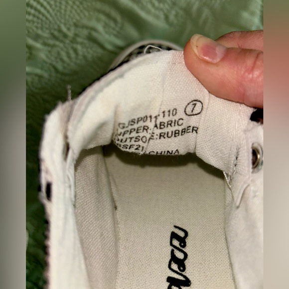 *NWOT Gypsy Jazz Buffalo Plaid Slip On Sneakers - Picture 6 of 7